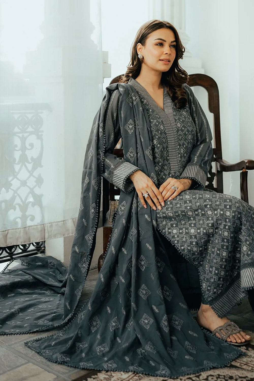 NAHIRA