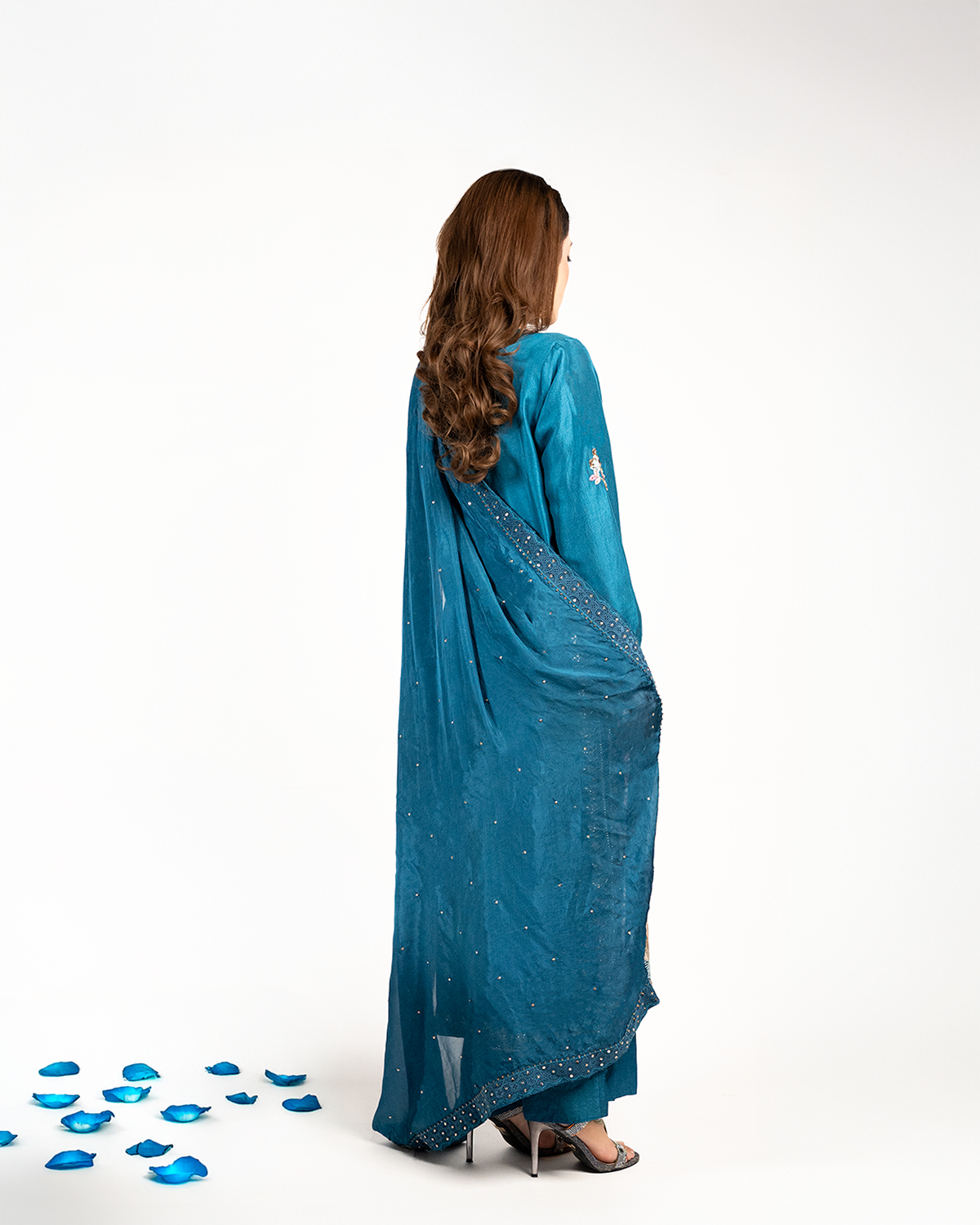 Feroza-e-Nazuk