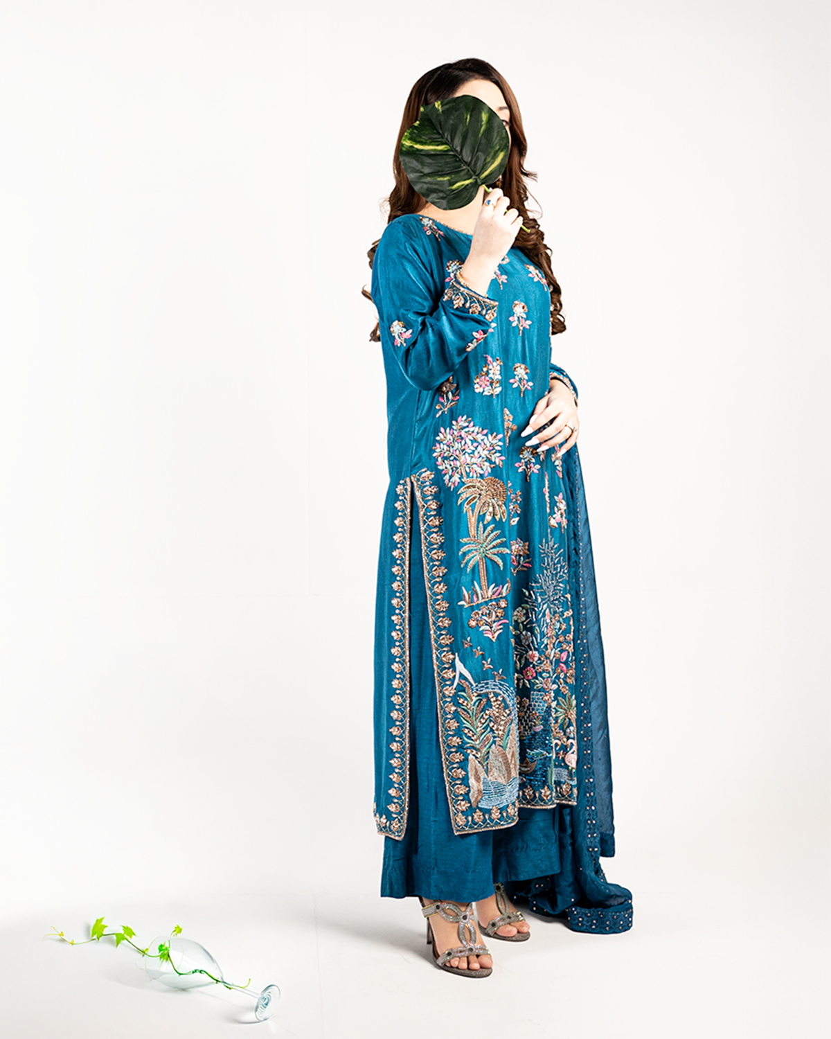 Feroza-e-Nazuk