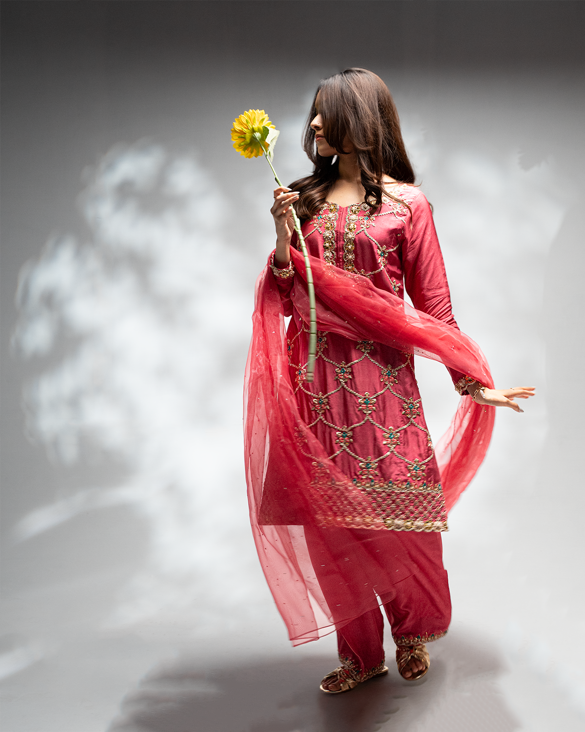 Meher-e-Gulabi